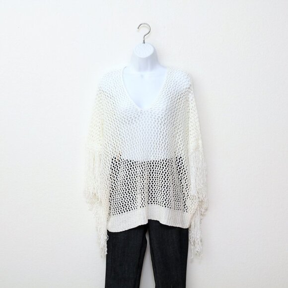 Dreamers by Debut Open Knit Fringe V Neck Poncho White Women Size S/M - Picture 2 of 9